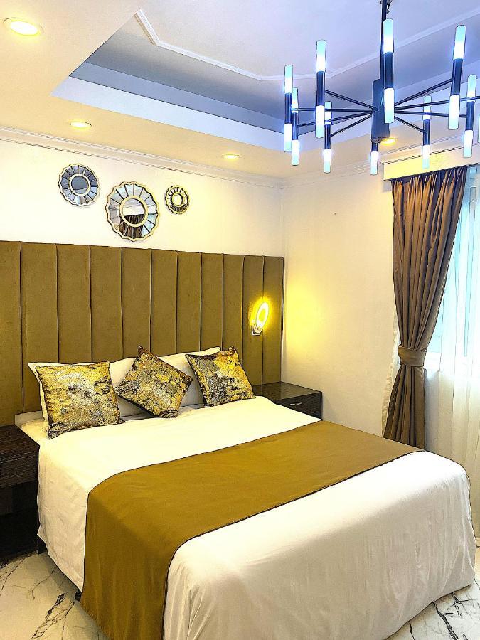 Makati Isabela Luxury Apartment *