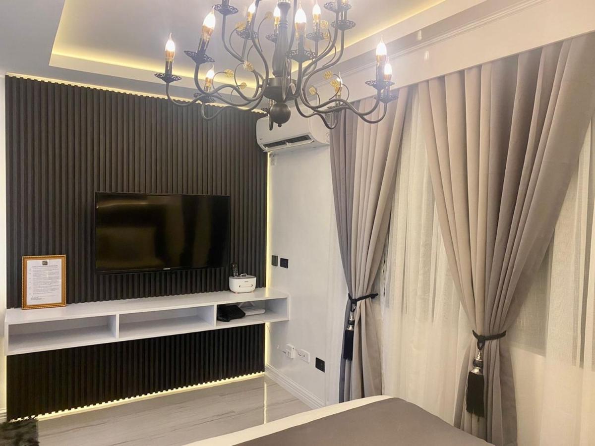 Makati Isabela Luxury Apartment *