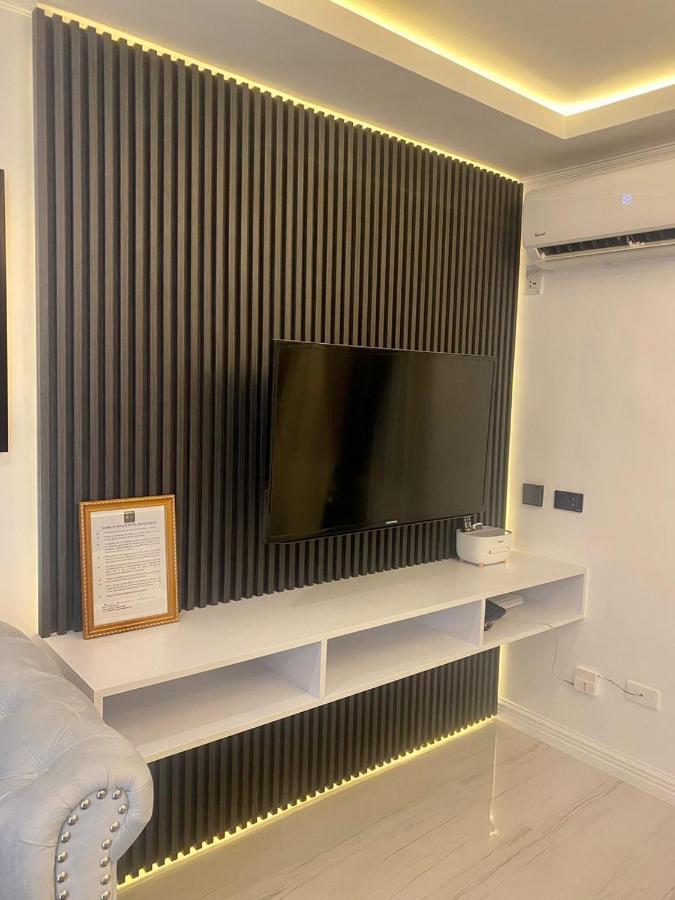 Makati Isabela Luxury * Manila