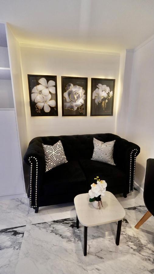 Makati Isabela Luxury Apartment *