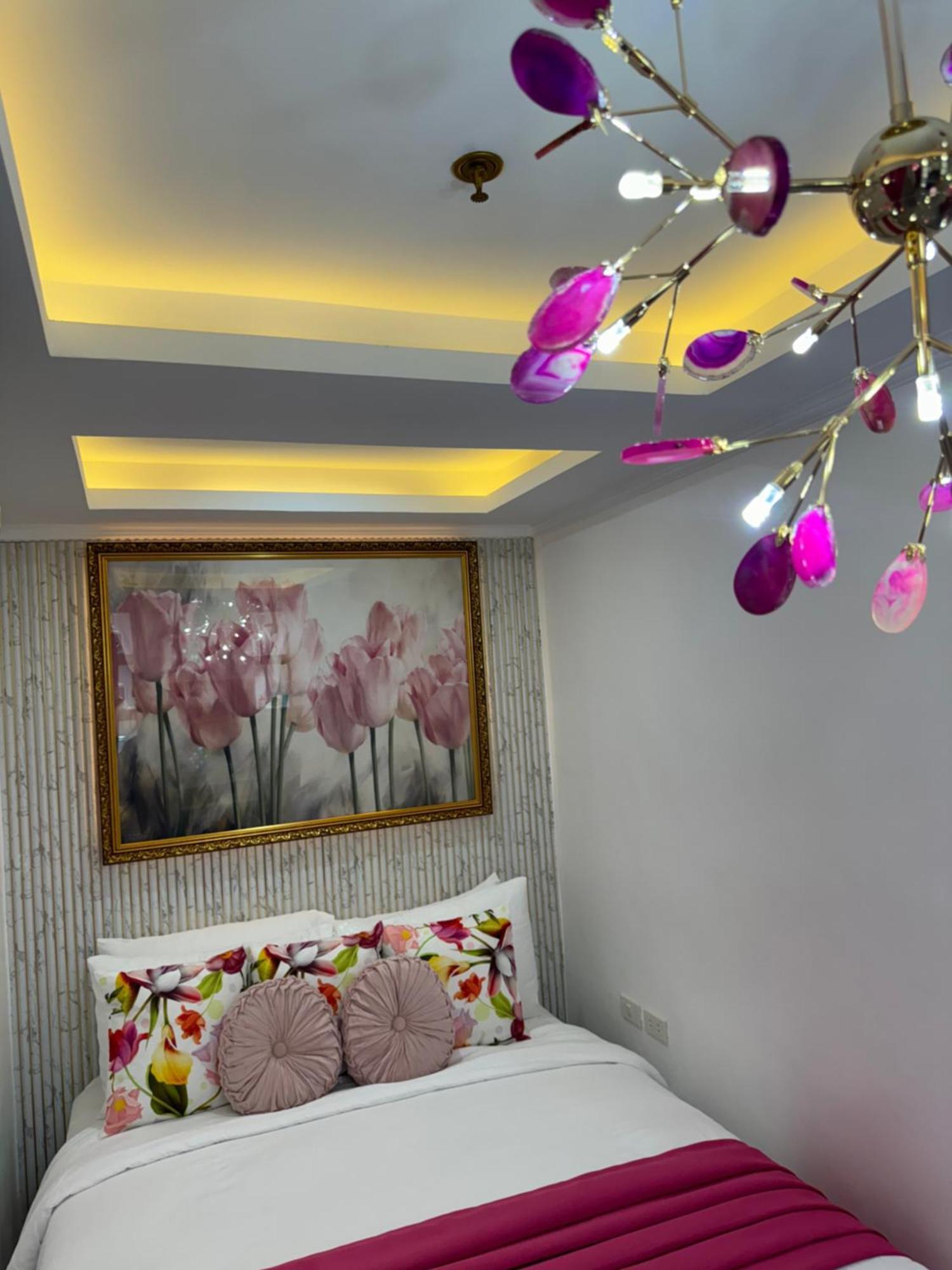 Makati Isabela Luxury Apartment *