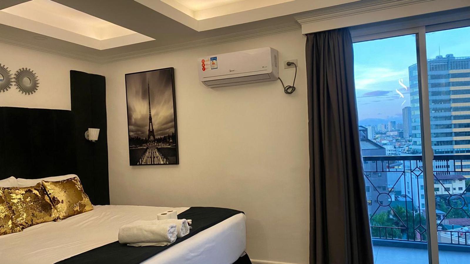 Makati Isabela Luxury *