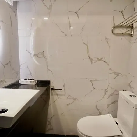 Makati Isabela Luxury Apartment Manila Exterior photo