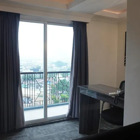 Makati Isabela Luxury Apartment Manila Exterior photo